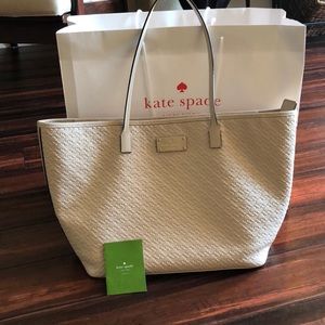 EUG Kate Spade zip top tote